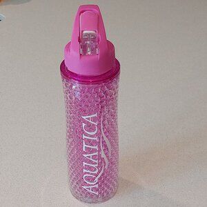 Aquatica SeaWorld Park Bubble Pink 20 oz Water Bottle with Lid